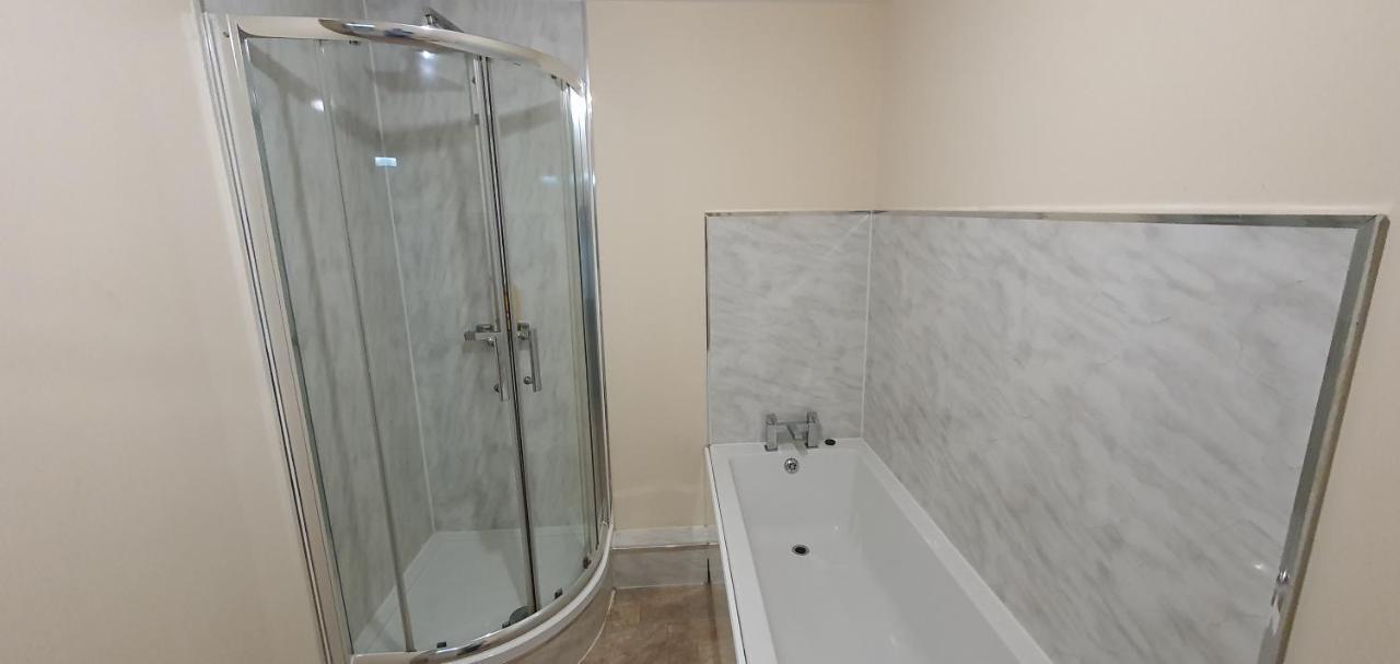Apartment In Central Wakefield Bagian luar foto