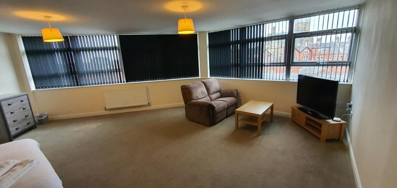 Apartment In Central Wakefield Bagian luar foto